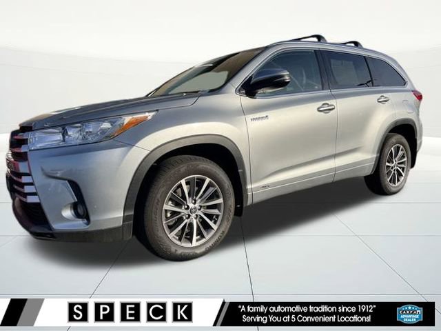Used 2017 Toyota Highlander XLE image 1