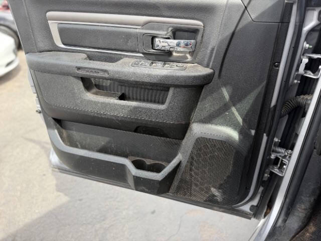 Used 2022 RAM 1500 Classic Warlock w/ Electronics Group RWD image 9