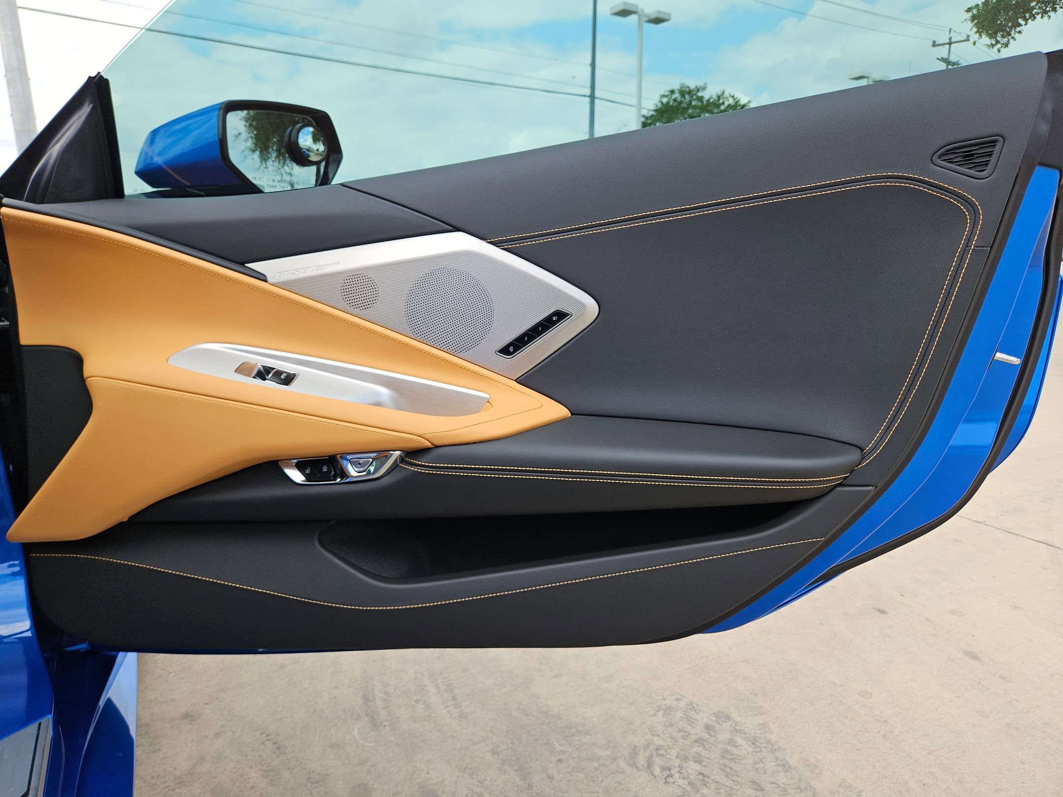 Certified 2024 Chevrolet Corvette Stingray Preferred Cpe RWD image 26