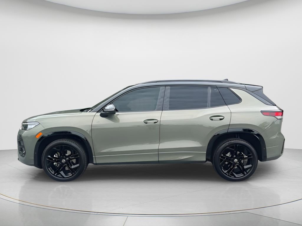 New 2026 Volkswagen Tiguan SE R-Line image 5