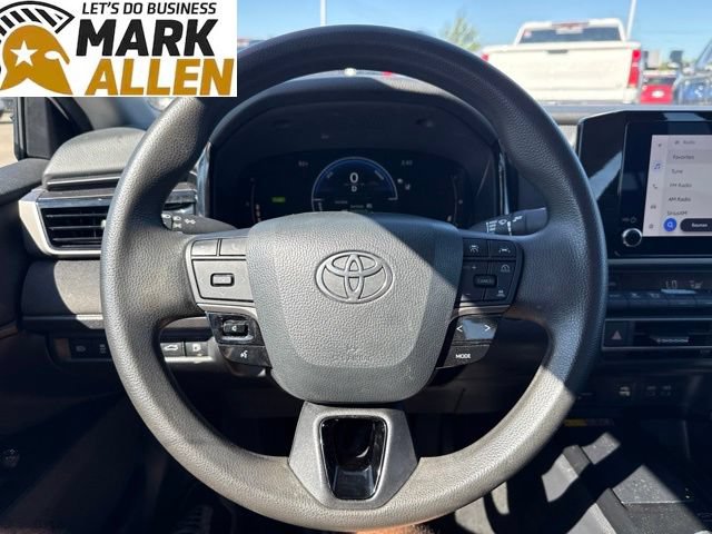 Used 2025 Toyota Camry LE FWD image 12