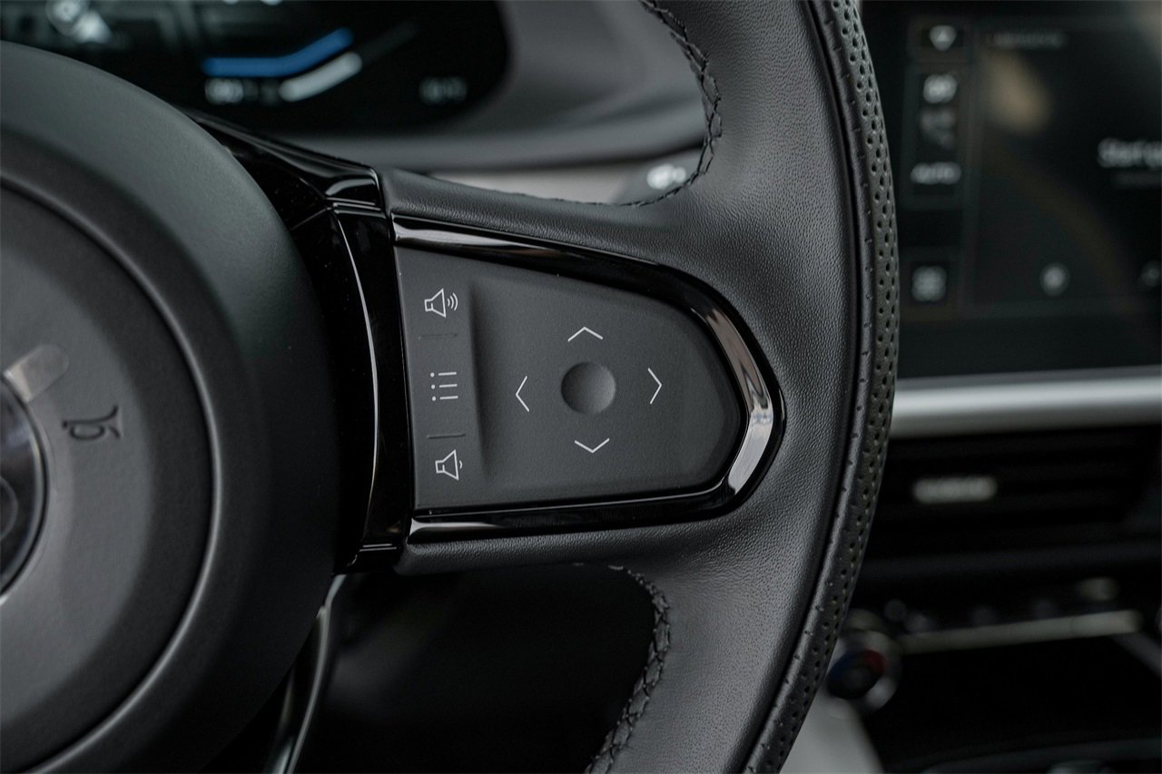 New 2025 Lotus Emira image 24