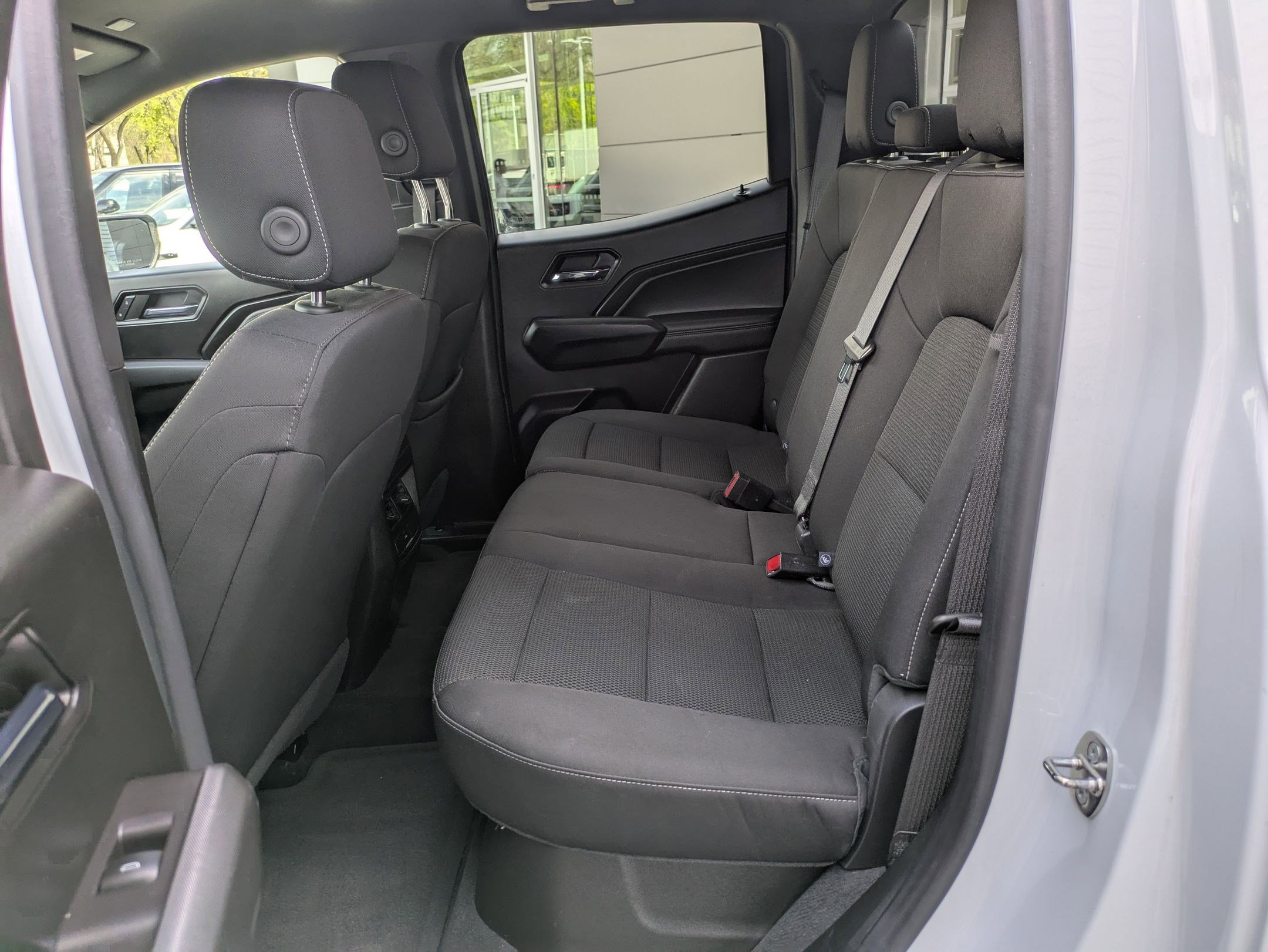 Used 2023 Chevrolet Colorado LT image 25