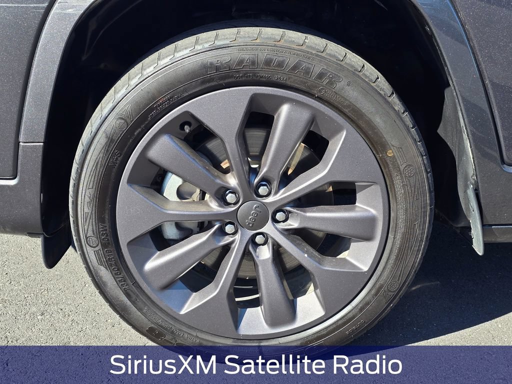 Used 2020 Jeep Cherokee High Altitude AWD/4WD image 9
