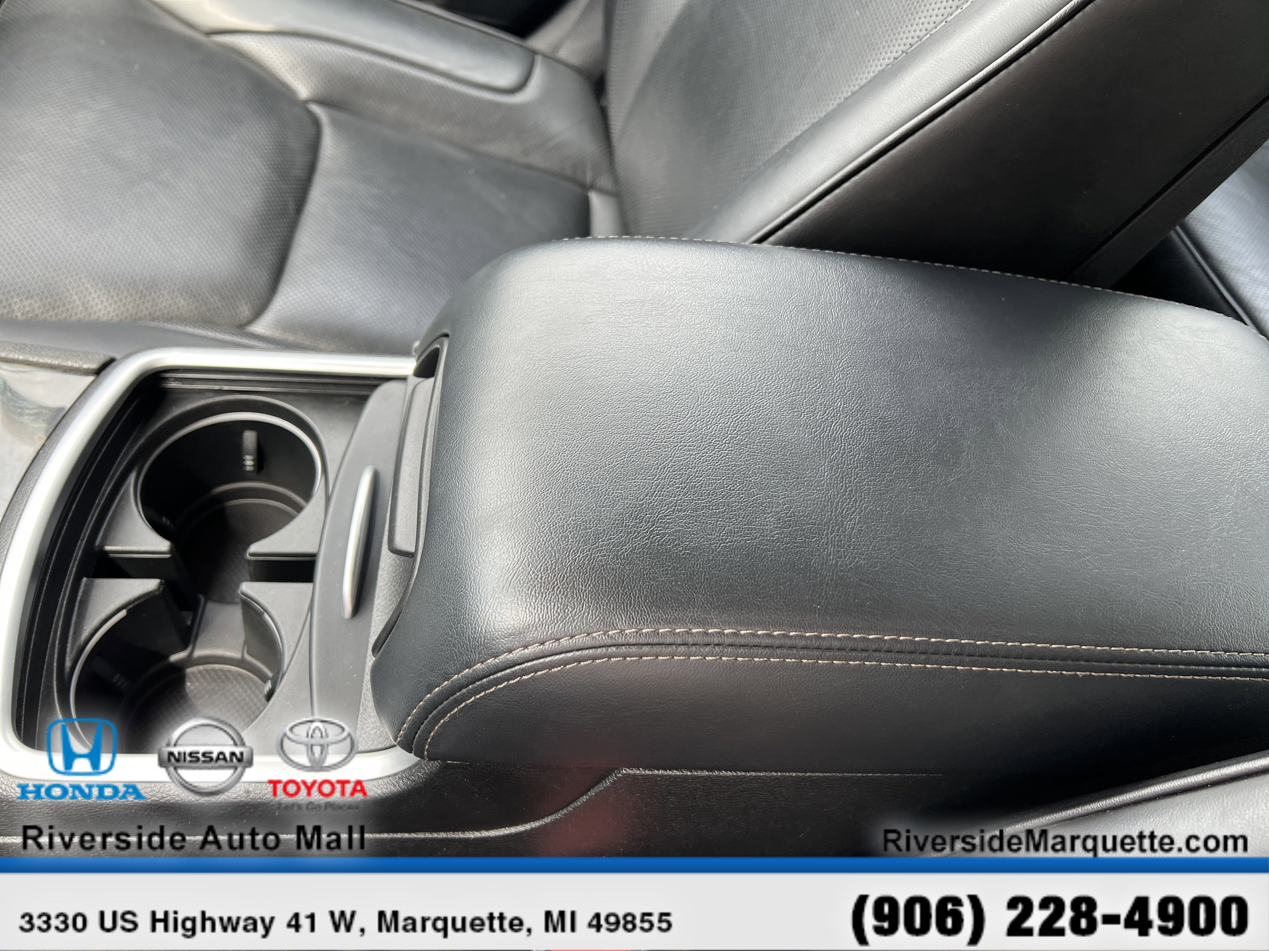 Used 2023 Chrysler 300 Touring L w/ Comfort Group image 20