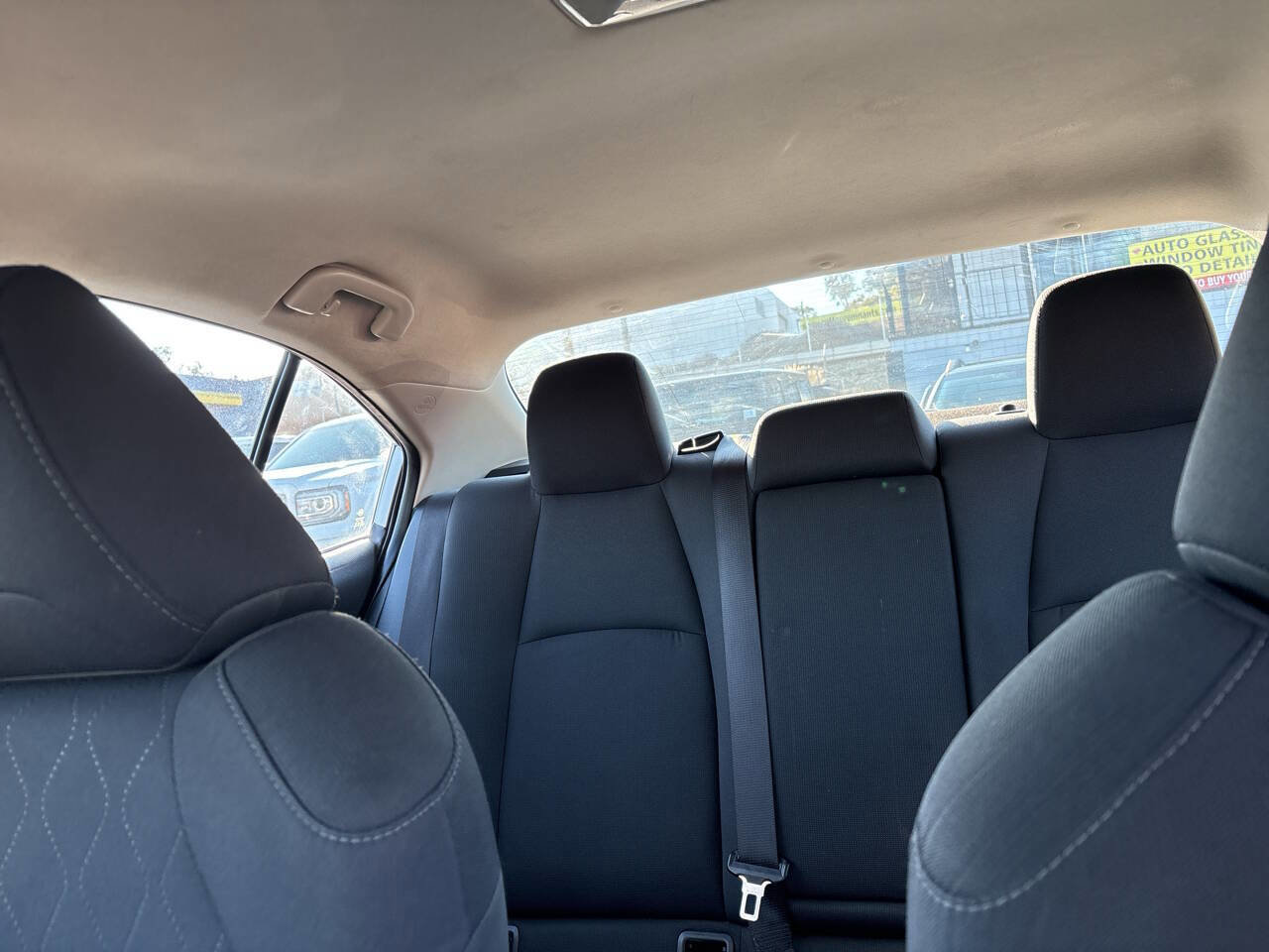 Used 2021 Toyota Corolla LE image 21