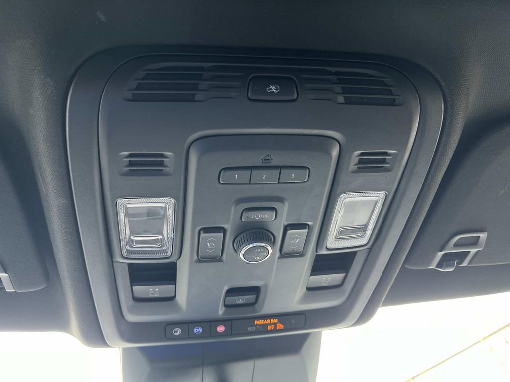 Certified 2023 Cadillac Escalade Sport w/ Touring Package image 38