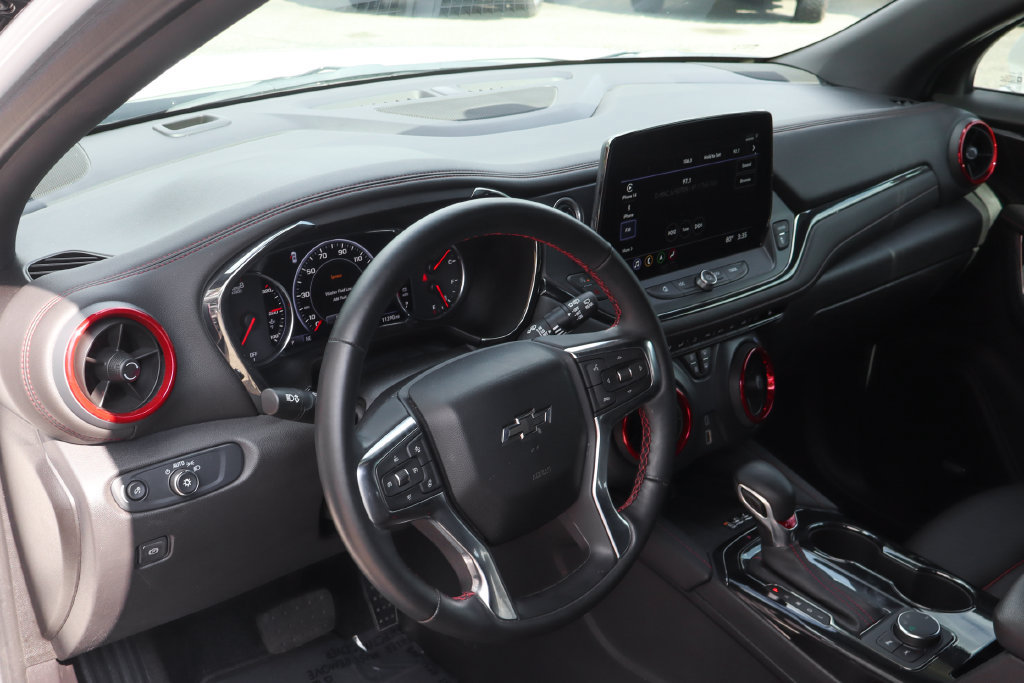 Used 2024 Chevrolet Blazer RS w/ Driver Confidence II Package FWD image 24