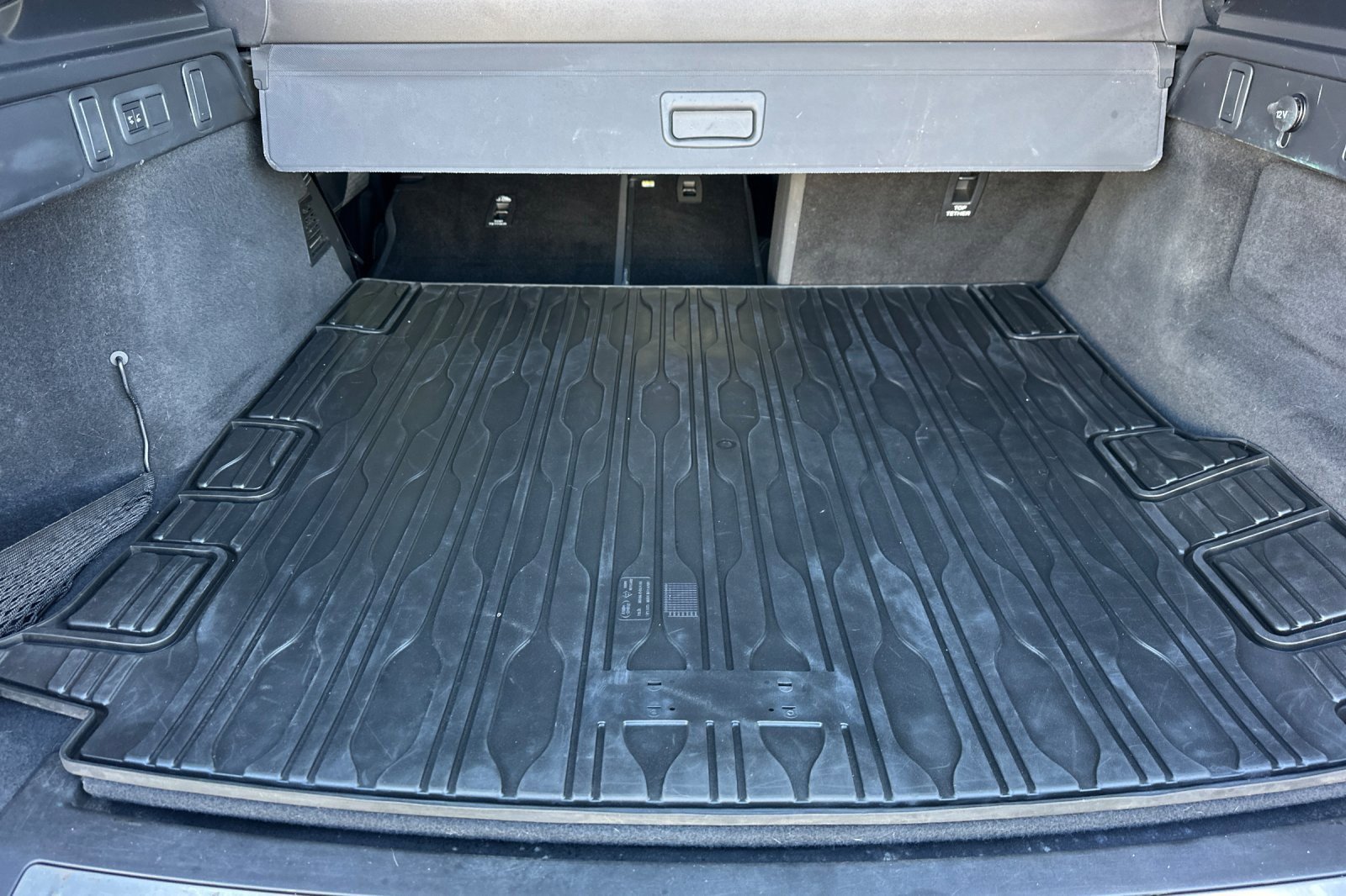 Used 2021 Land Rover Range Rover Velar R-Dynamic HSE image 14