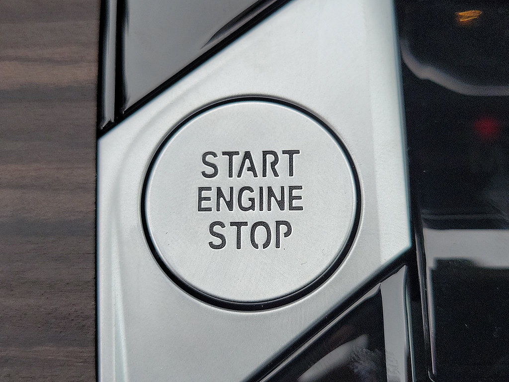 New 2026 BMW X5 sDrive40i w/ Parking Assistance Package RWD image 32