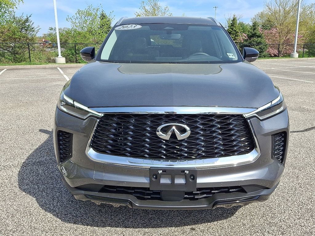 Used 2023 INFINITI QX60 Luxe w/ Cargo Package AWD/4WD image 2
