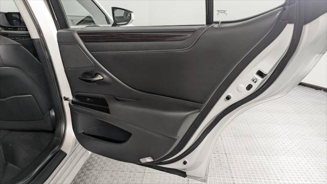 Used 2019 Lexus ES 350 w/ Premium Package FWD image 21