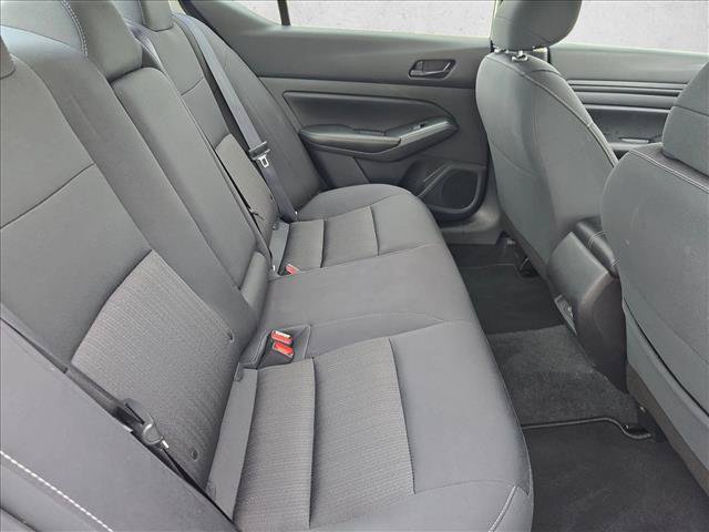 Used 2025 Nissan Altima 2.5 SV FWD image 18
