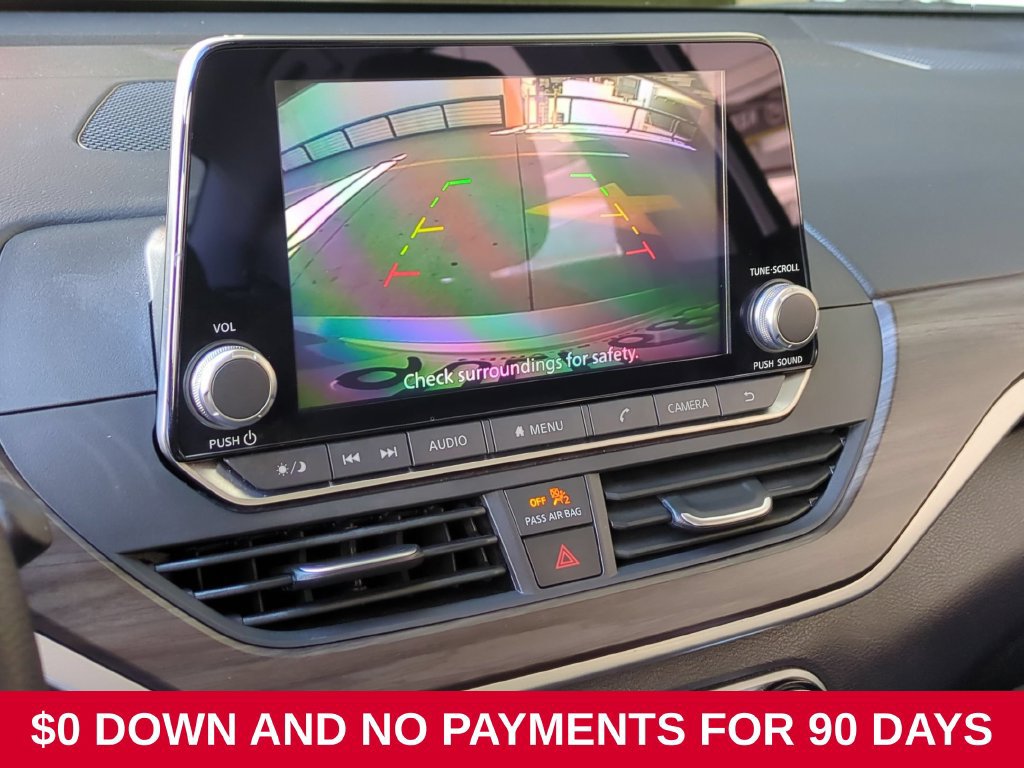 Used 2025 Nissan Altima 2.5 SV FWD image 17