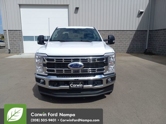 New 2026 Ford F350 XLT w/ Snow Plow/Camper Package image 8