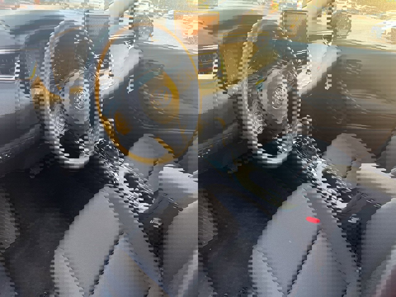 Used 2025 Toyota Corolla LE image 8