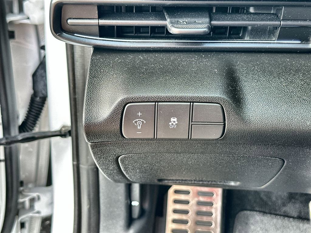 Used 2025 Hyundai Elantra N Line image 18