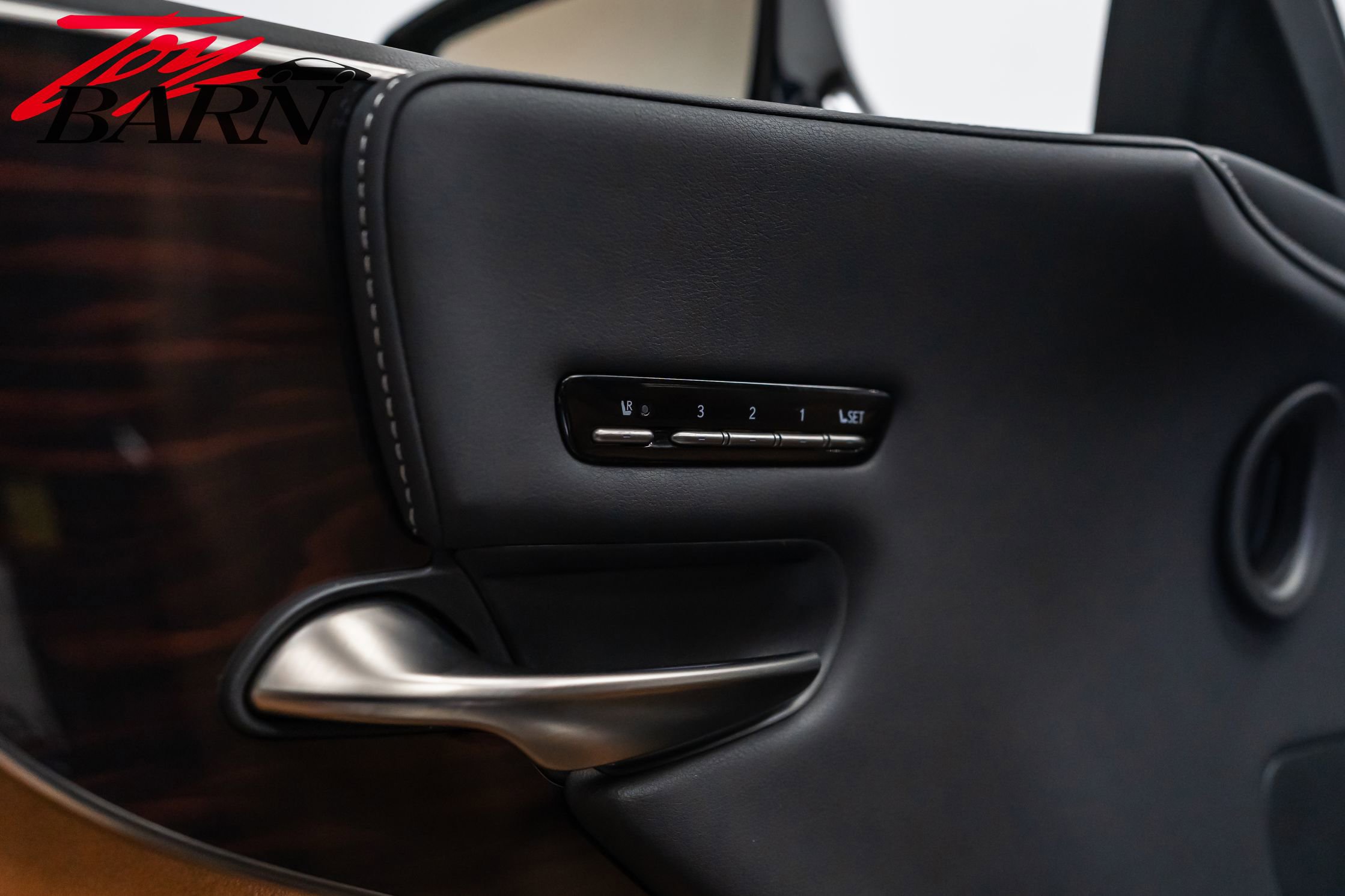 Used 2022 Lexus LS 500 AWD w/ Luxury Package image 20