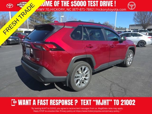 Used 2020 Toyota RAV4 XLE Premium image 6