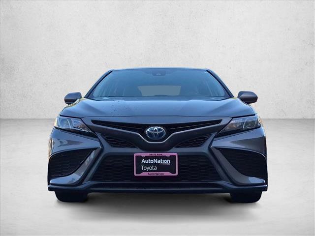 Used 2021 Toyota Camry SE FWD image 2