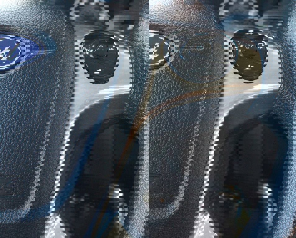 Used 2021 Ford Transit Connect XL image 8