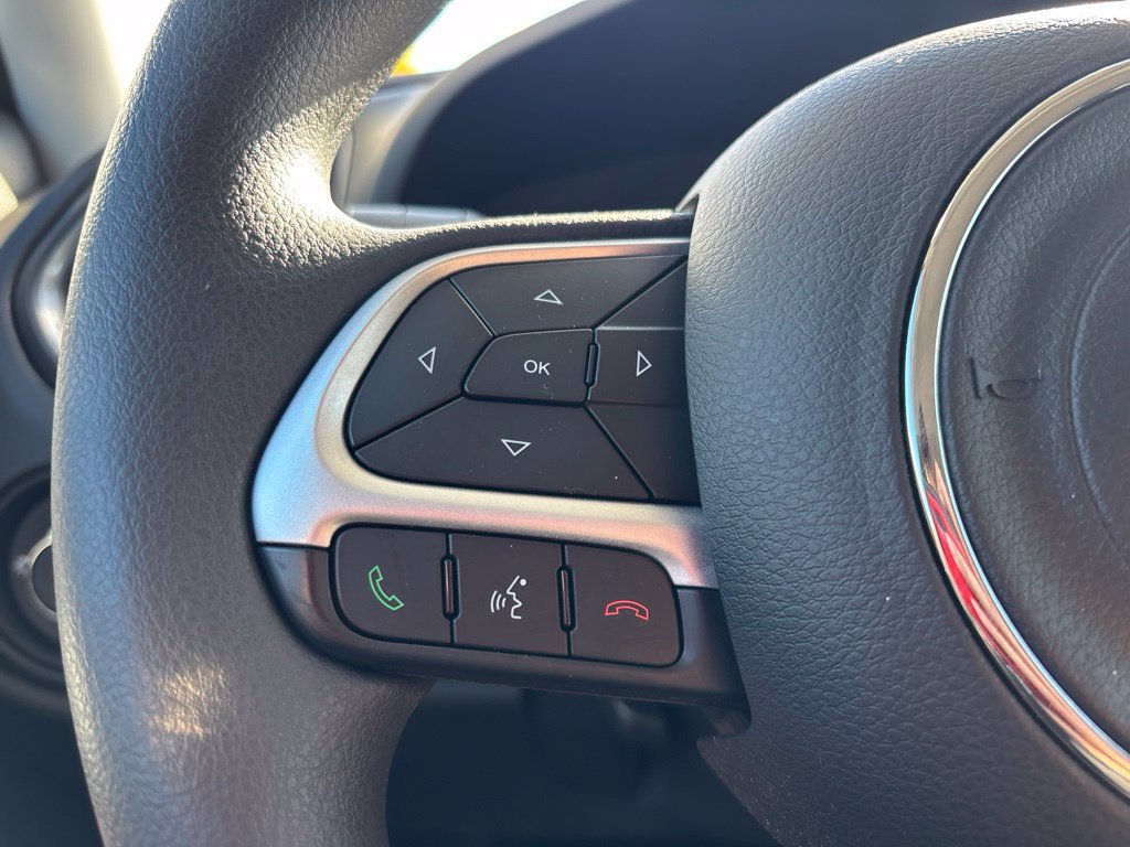 Used 2023 Jeep Renegade Latitude AWD/4WD image 20