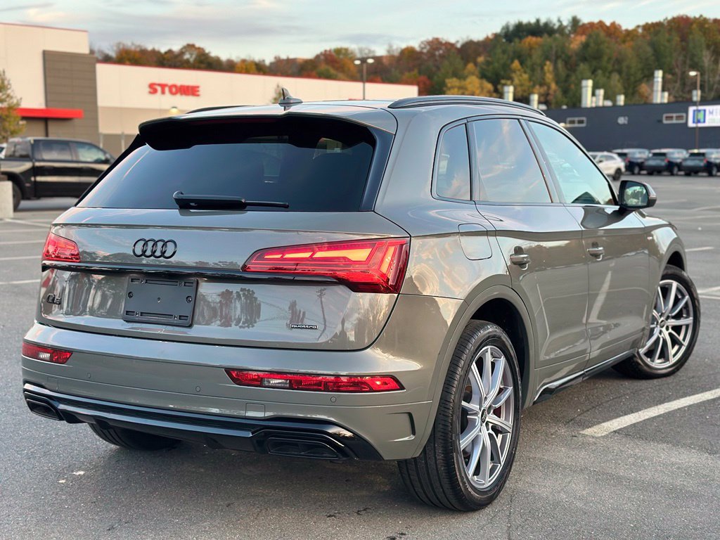 Used 2024 Audi Q5 e Premium Plus AWD/4WD image 7