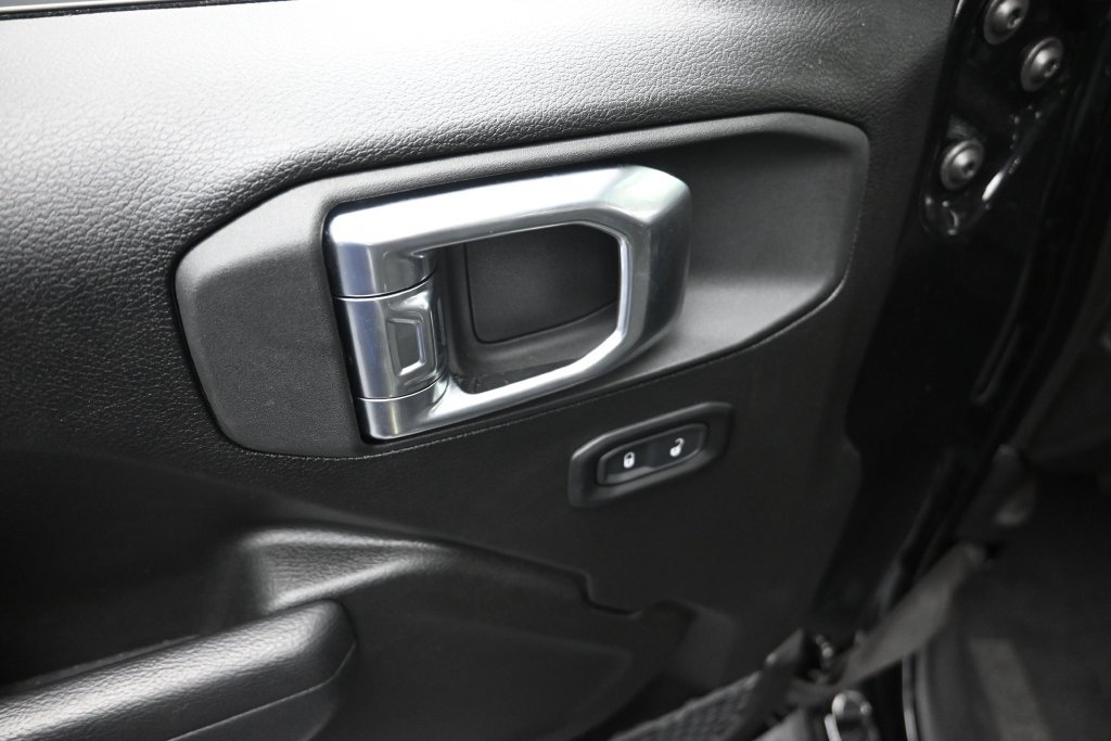 Used 2026 Jeep Wrangler Sport AWD/4WD image 10