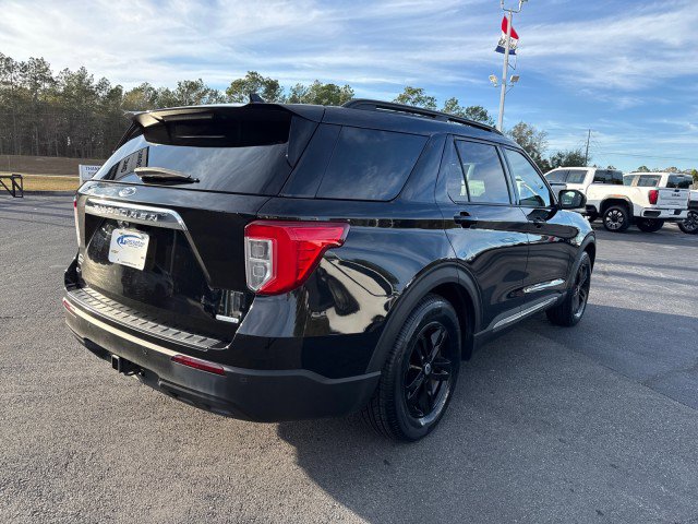 Used 2020 Ford Explorer XLT w/ Class III Trailer Tow Package image 3