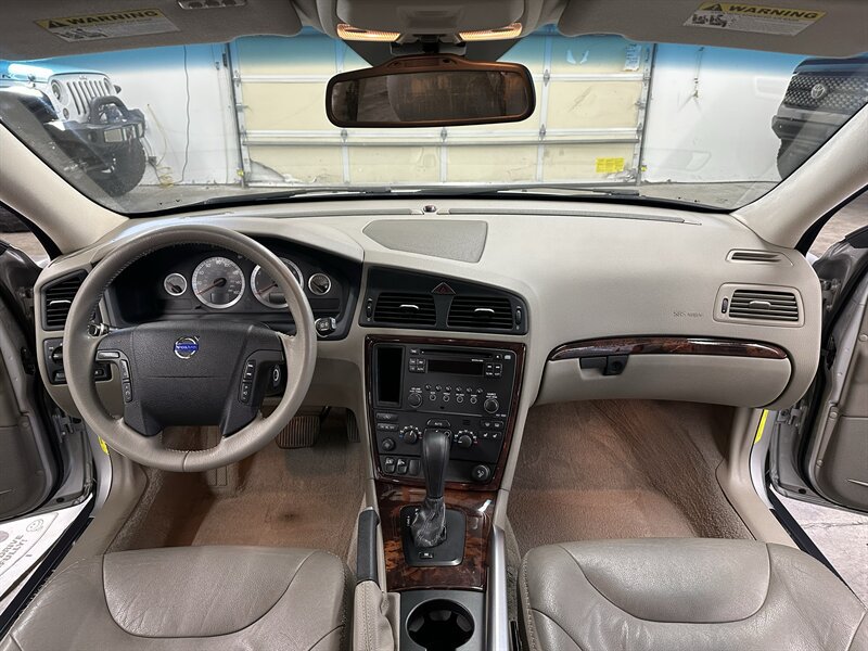 Used 2007 Volvo XC70 AWD/4WD image 17