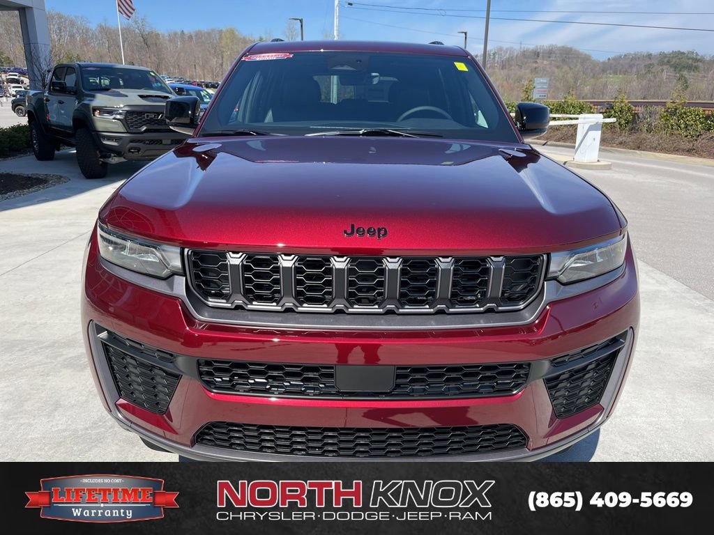 New 2026 Jeep Grand Cherokee Altitude image 31