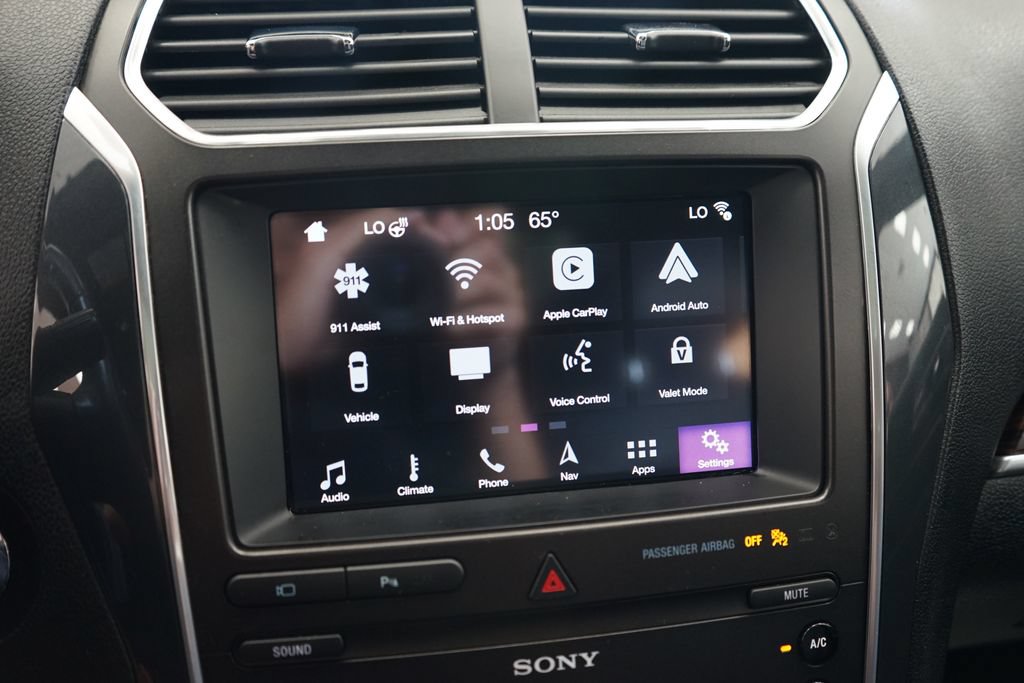 Used 2019 Ford Explorer Limited w/ Class III Trailer Tow Package AWD/4WD image 39