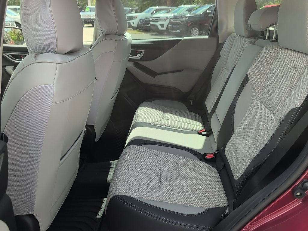 Used 2023 Subaru Forester Premium image 11