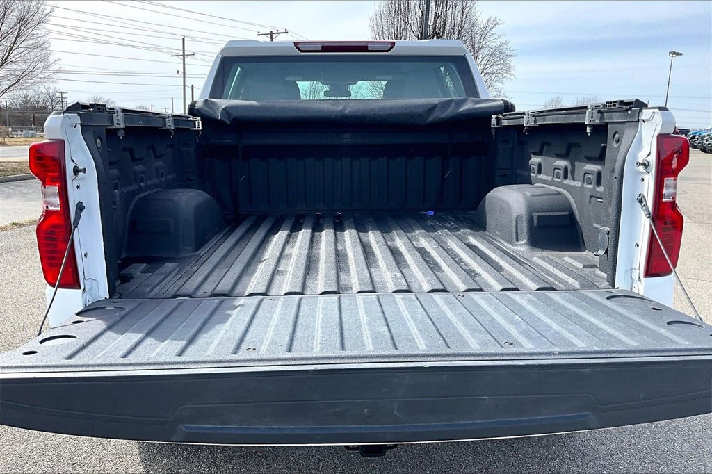 Used 2024 Chevrolet Silverado 1500 W/T w/ Z71 Off-Road Package image 35