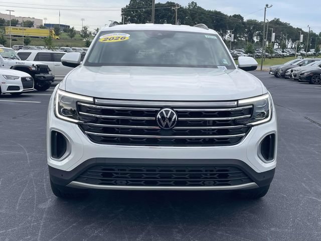 Certified 2026 Volkswagen Atlas SE w/ Black Wheel Package FWD image 2