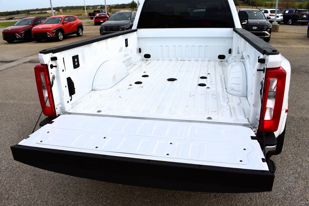 Used 2025 Ford F350 XL AWD/4WD image 13