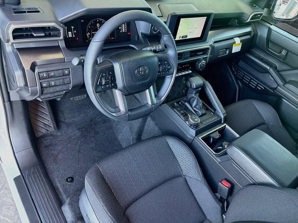 New 2026 Toyota 4Runner SR5 AWD/4WD image 9