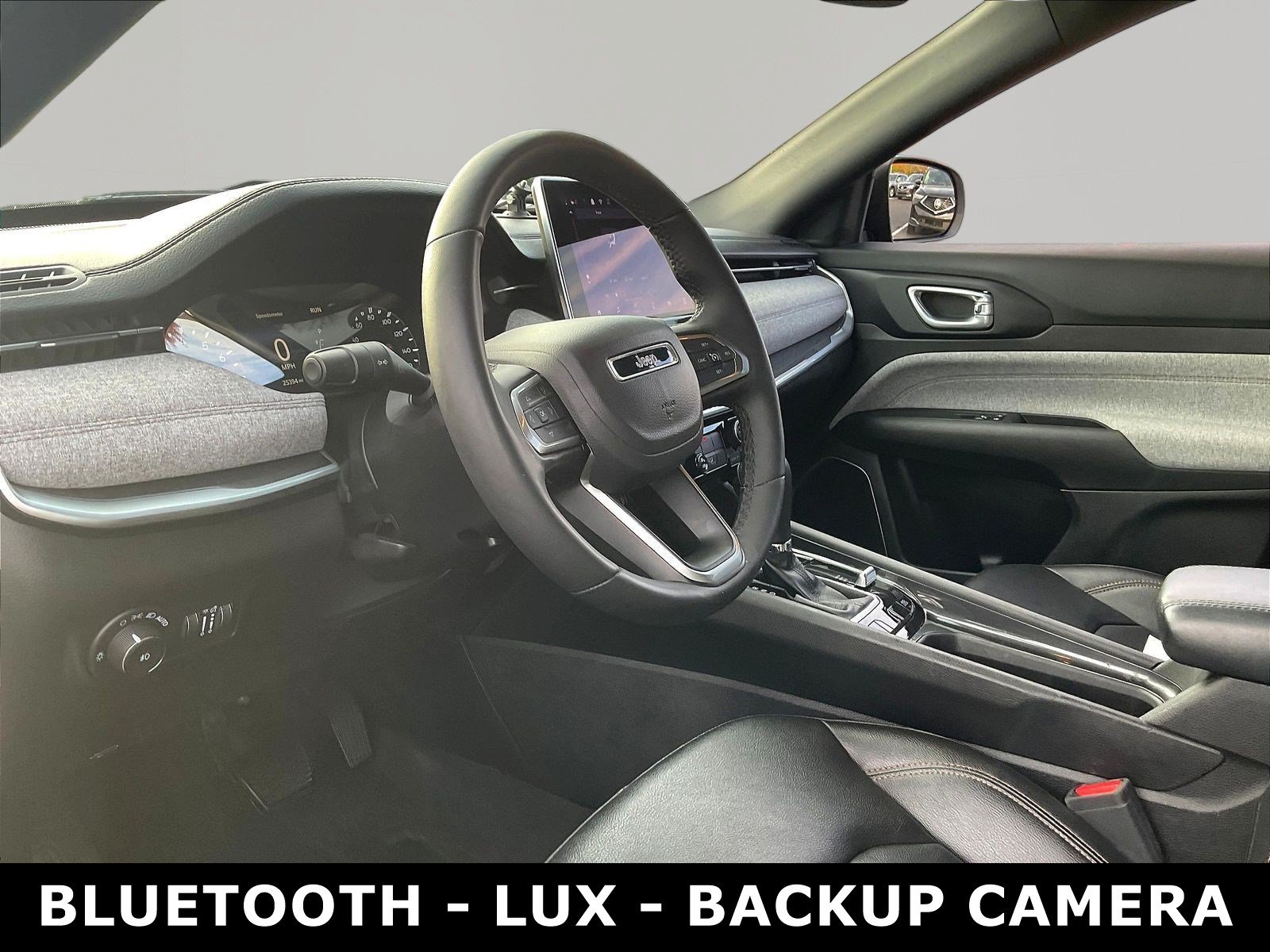 Used 2024 Jeep Compass Latitude AWD/4WD image 17