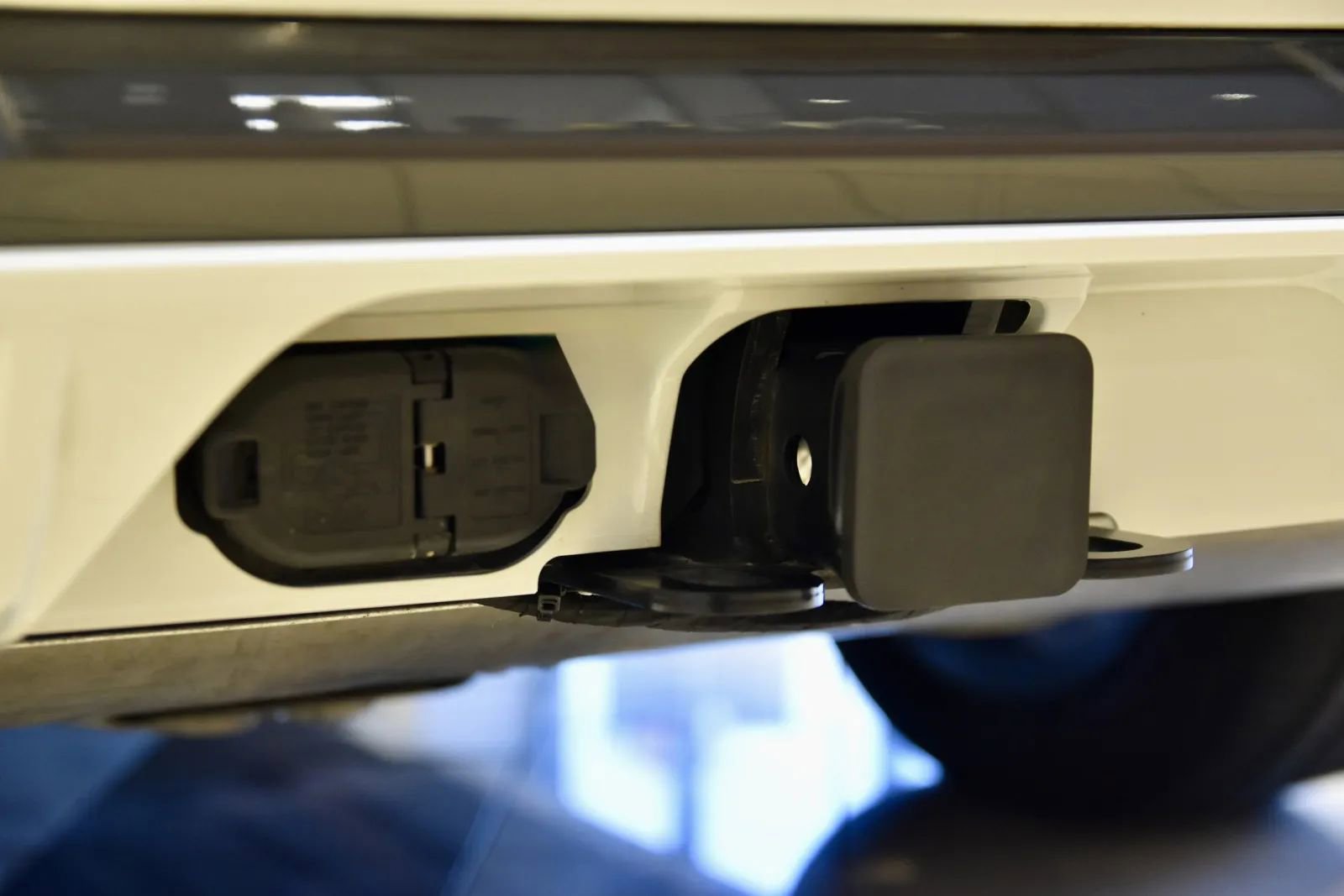 Used 2024 BMW X5 xDrive40i w/ M Sport Package image 9