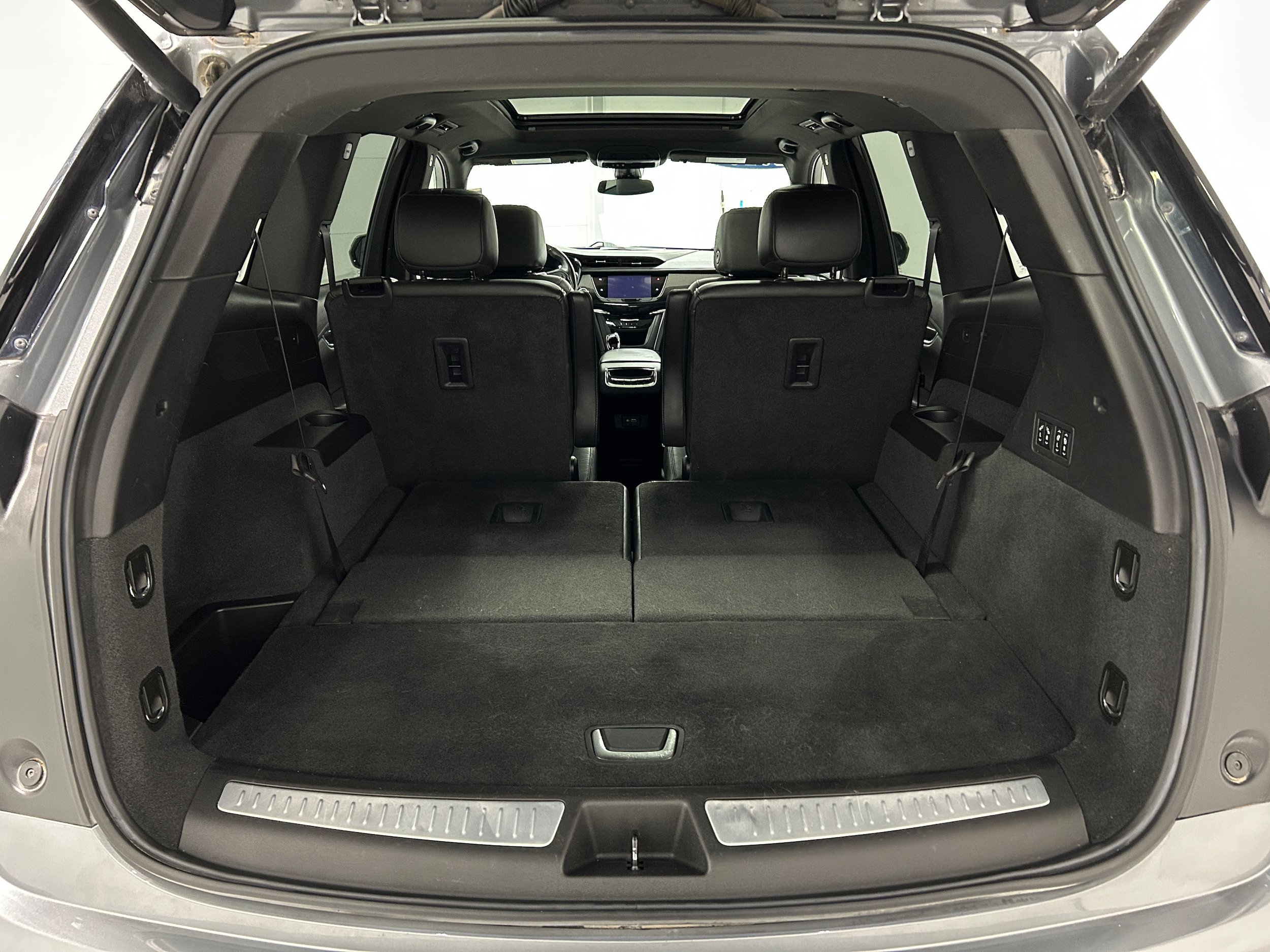 Used 2020 Cadillac XT6 Sport AWD/4WD image 37