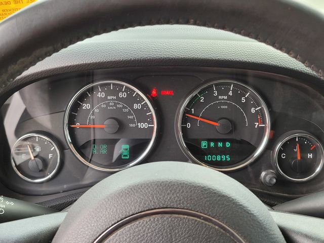 Used 2014 Jeep Wrangler Sport w/ Quick Order Package 24S AWD/4WD image 15