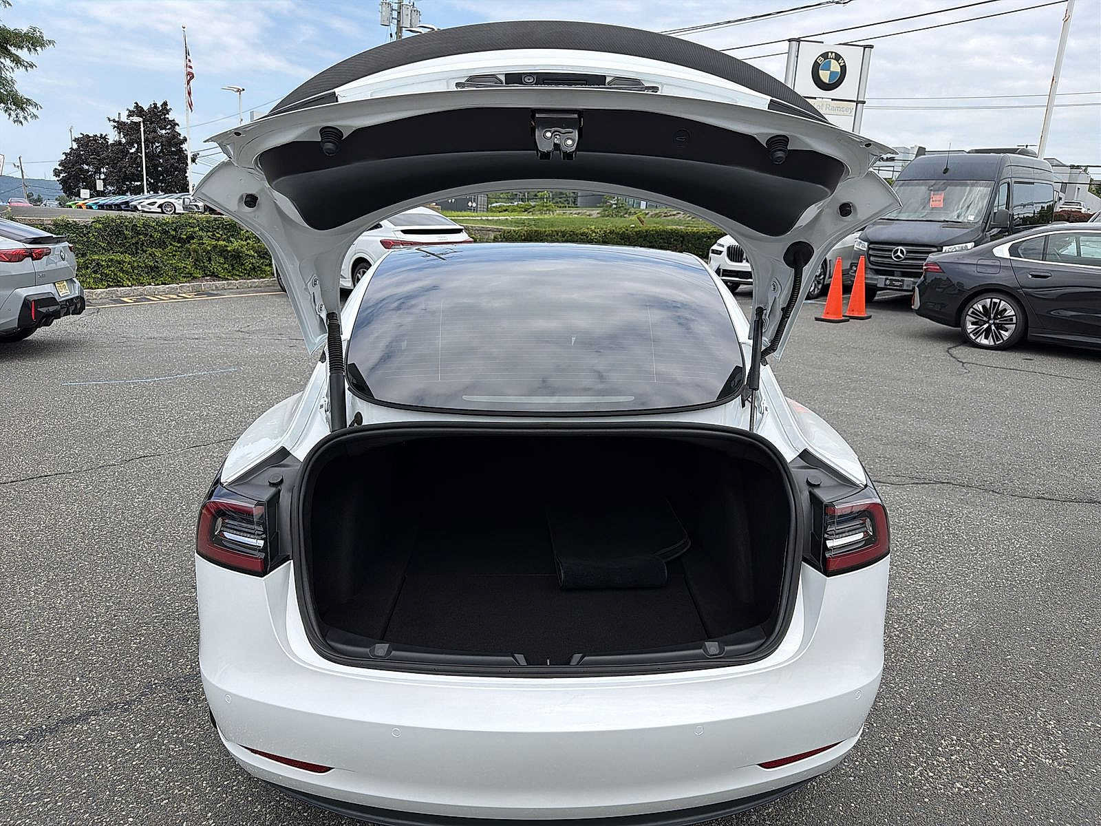 Used 2022 Tesla Model 3 Performance AWD/4WD image 27