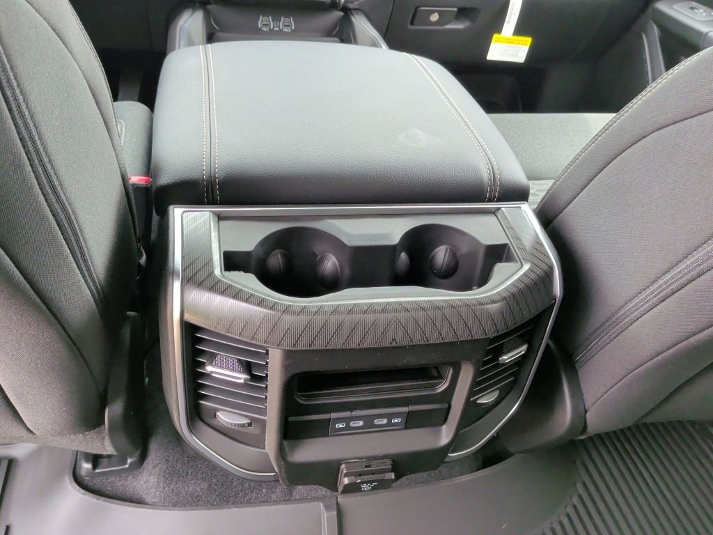 New 2026 RAM 1500 4x4 Crew Cab image 42