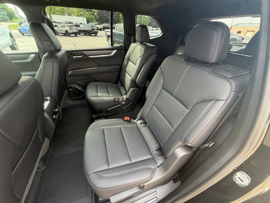 New 2027 GMC Acadia Elevation w/ Black Edition AWD/4WD image 12