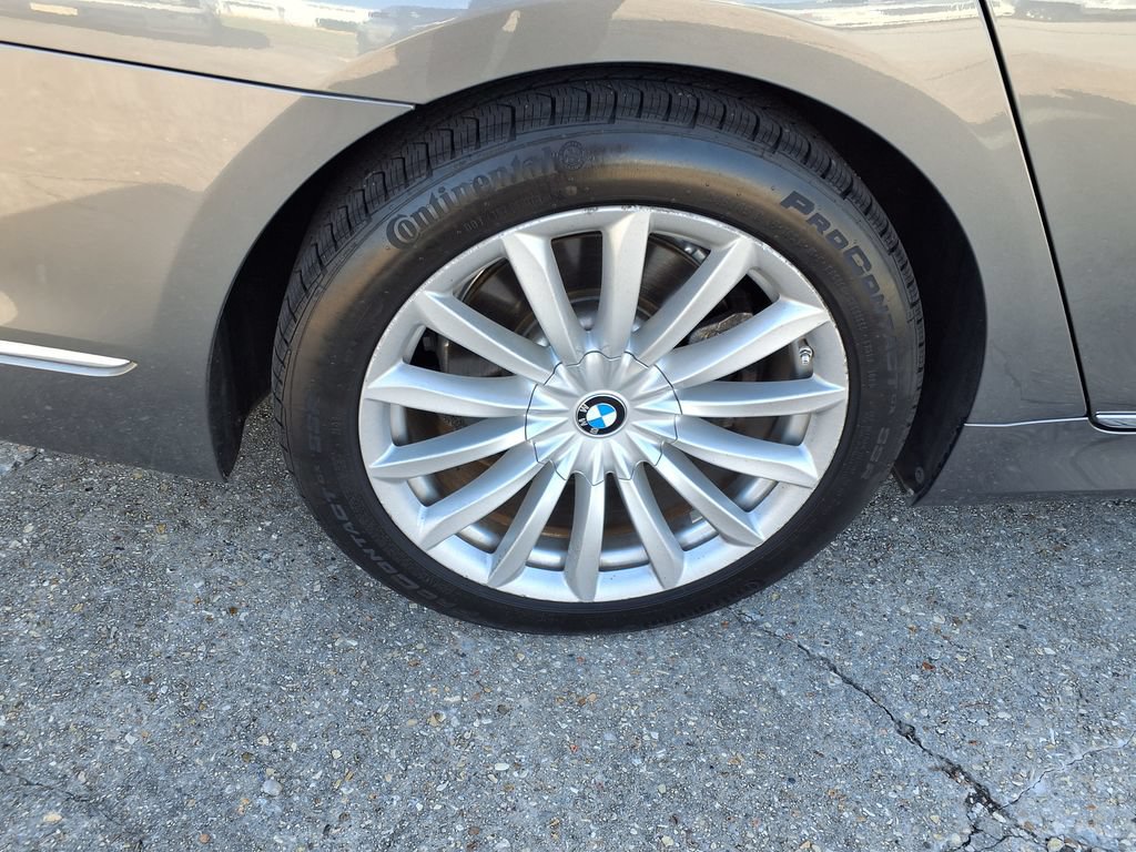 Used 2018 BMW 740i RWD image 6