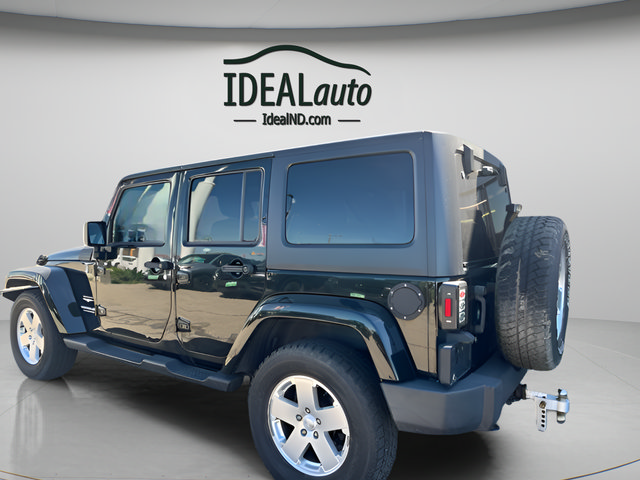 Used 2012 Jeep Wrangler Unlimited Sahara w/ Dual Top Group AWD/4WD image 4