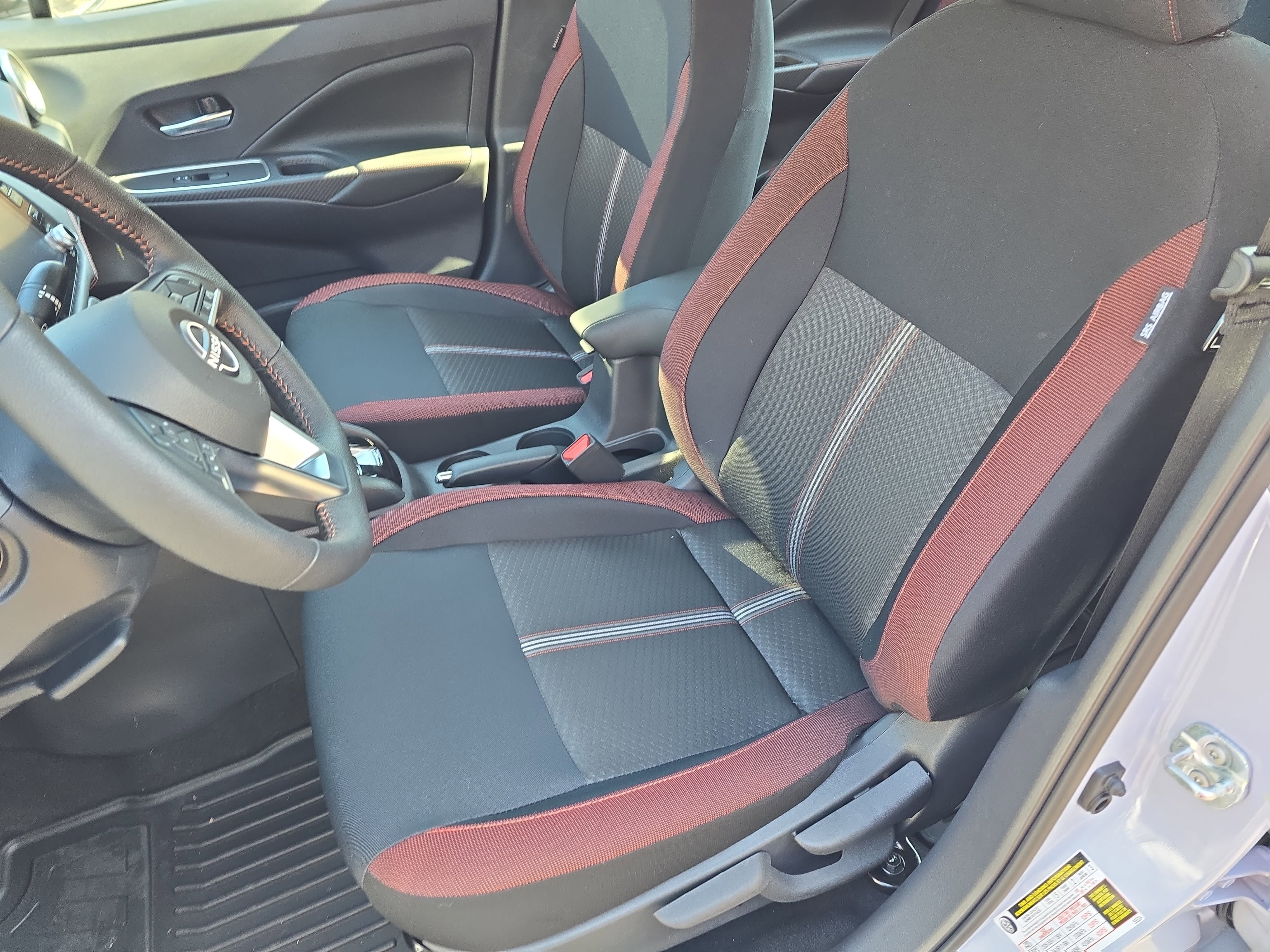 New 2025 Nissan Versa SR w/ Trunk Package FWD image 14