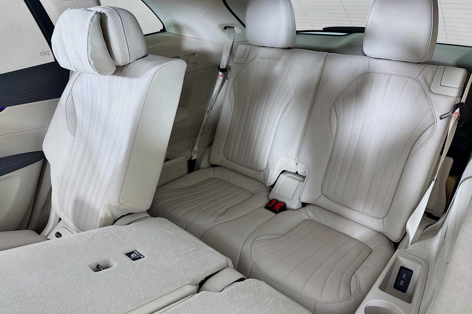 New 2026 Mercedes-Benz EQS 400 4MATIC SUV image 8