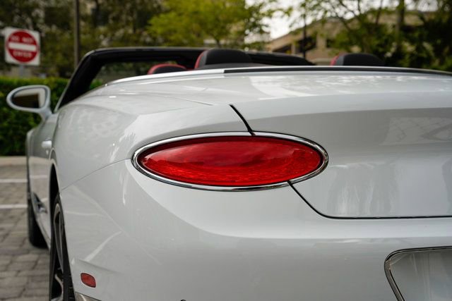 Used 2024 Bentley Continental GT V8 image 45