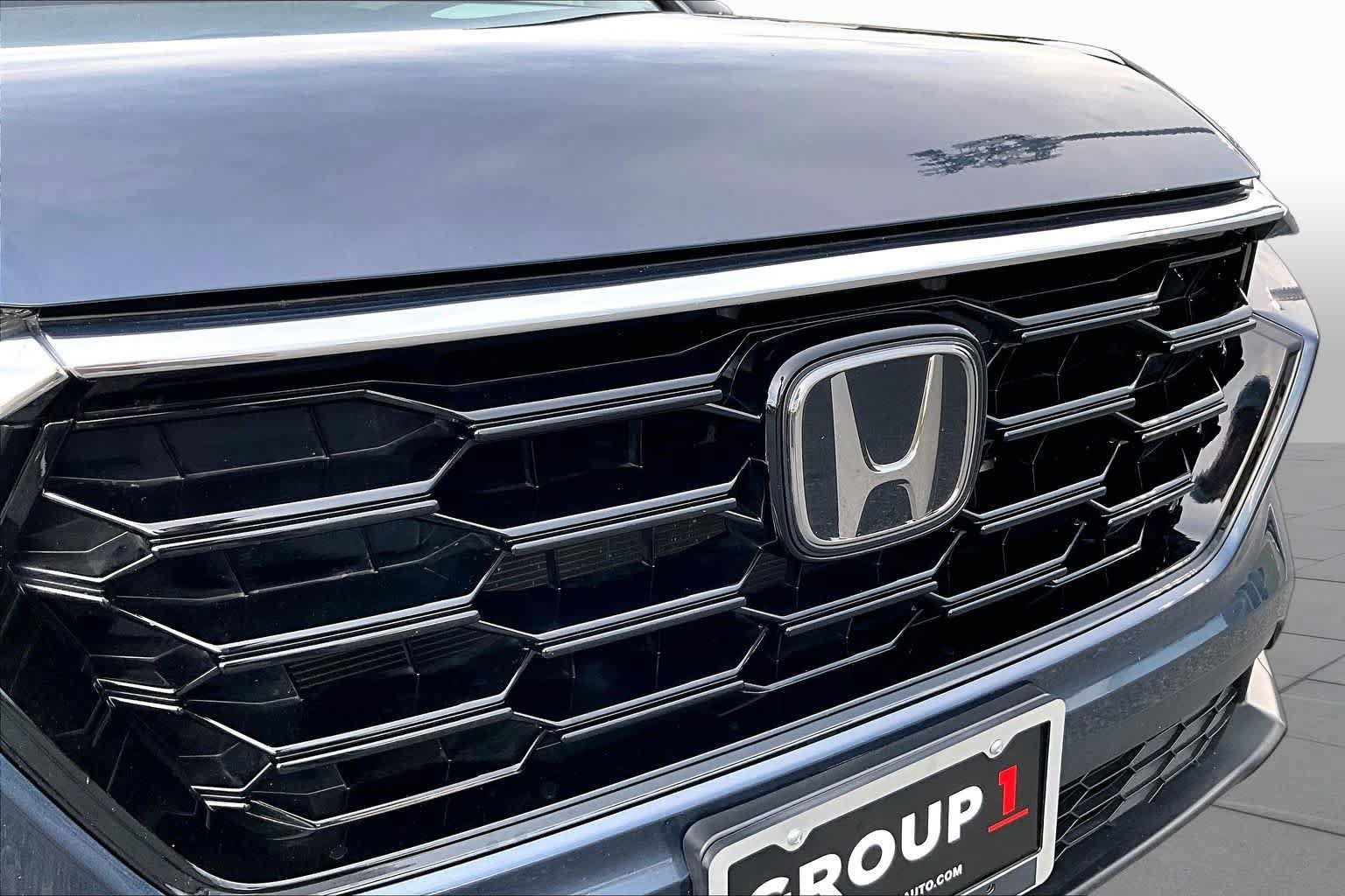 Used 2025 Honda CR-V EX image 30
